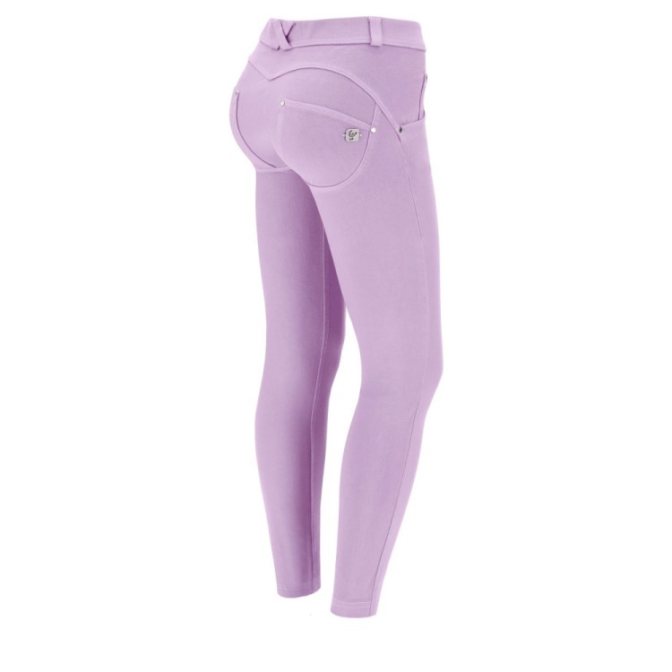 Freddy WR.UP® Snug Eco - Regular Waist Super Skinny - 7/8 Length - Garment Dyed - L51 - Crocus Petal