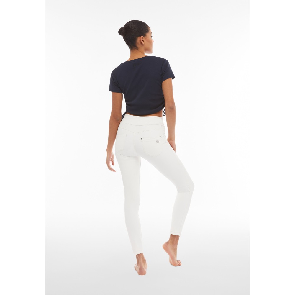 Freddy N.O.W.® Yoga Vegan Leather Pants - Mid Waist Skinny - I35 - White