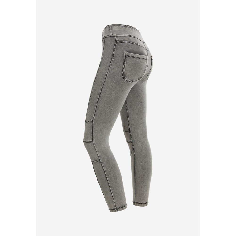 Freddy N.O.W® Yoga Pants - 7/8 - Mid Waist Skinny- Foldable Waist - Biker-Style - Grey Denim - Black Seam - J3N