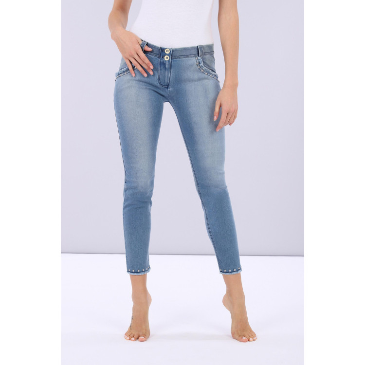 Freddy WR.UP® Denim Effect - Regular Waist Skinny - 7/8 Length - True Denim Front - J4B - Light Blue Denim