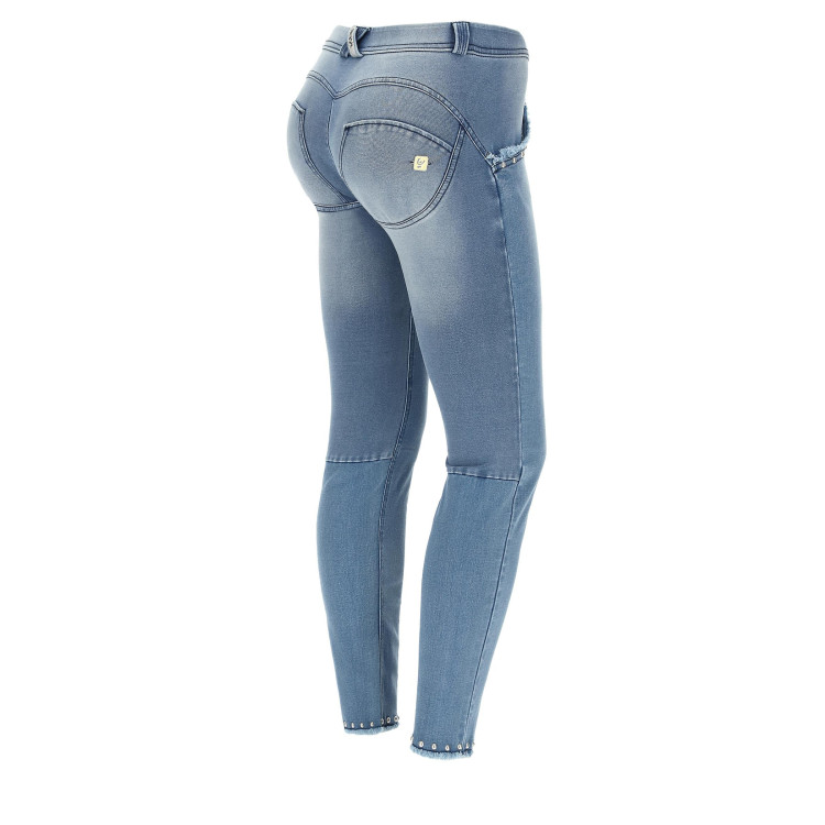 Freddy WR.UP® Denim Effect - Regular Waist Skinny - 7/8 Length - True Denim Front - J4B - Light Blue Denim