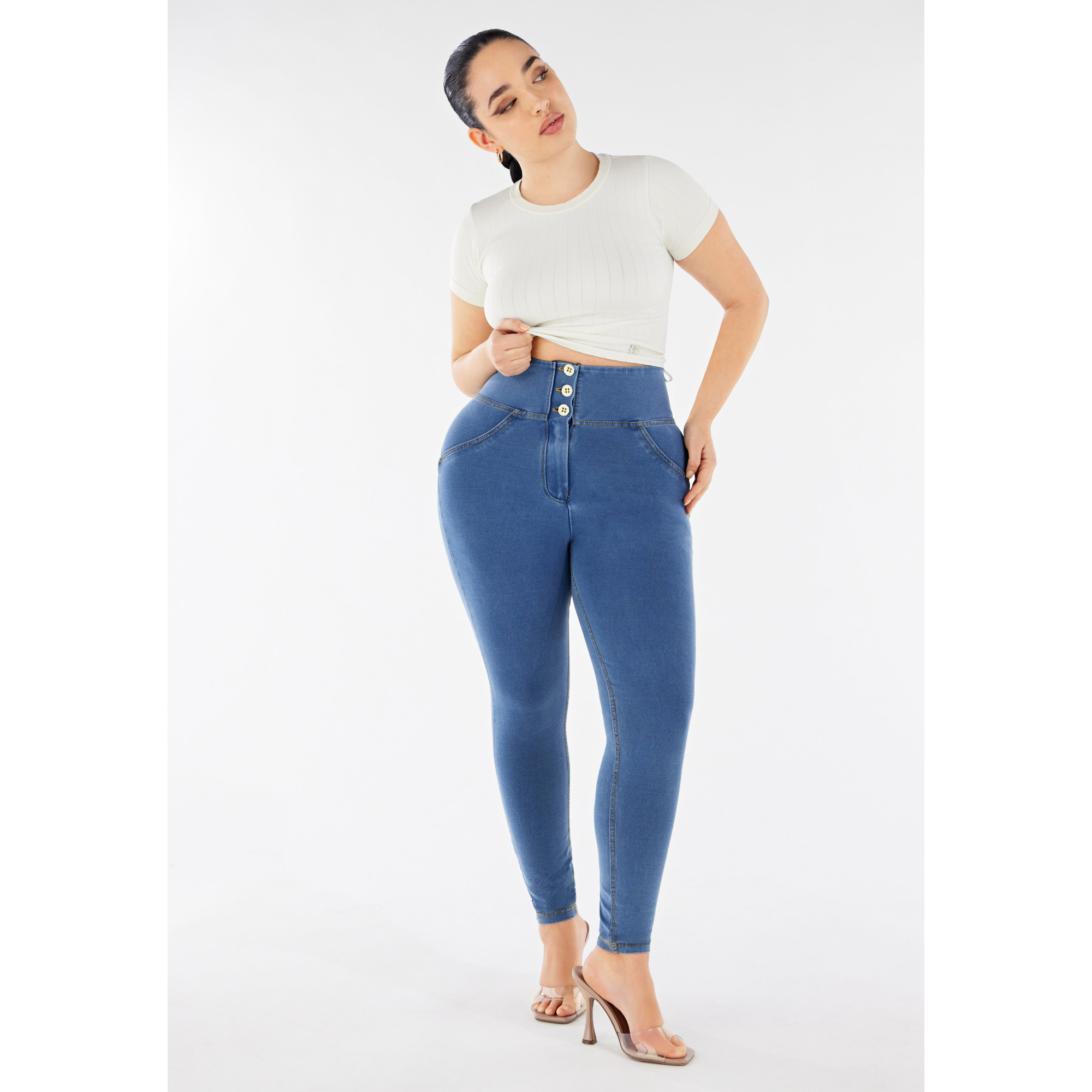 Freddy WR.UP® Curvy Denim - Buttoned High Waist - J4Y - Clear Denim - Yellow Seams