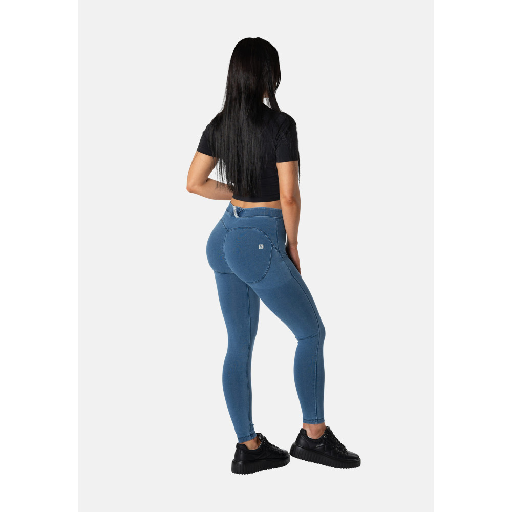 Freddy WR.UP® Yoga Jeans - 7/8 Regular Waist Super Skinny - J4B - Light Denim - Blue Seams