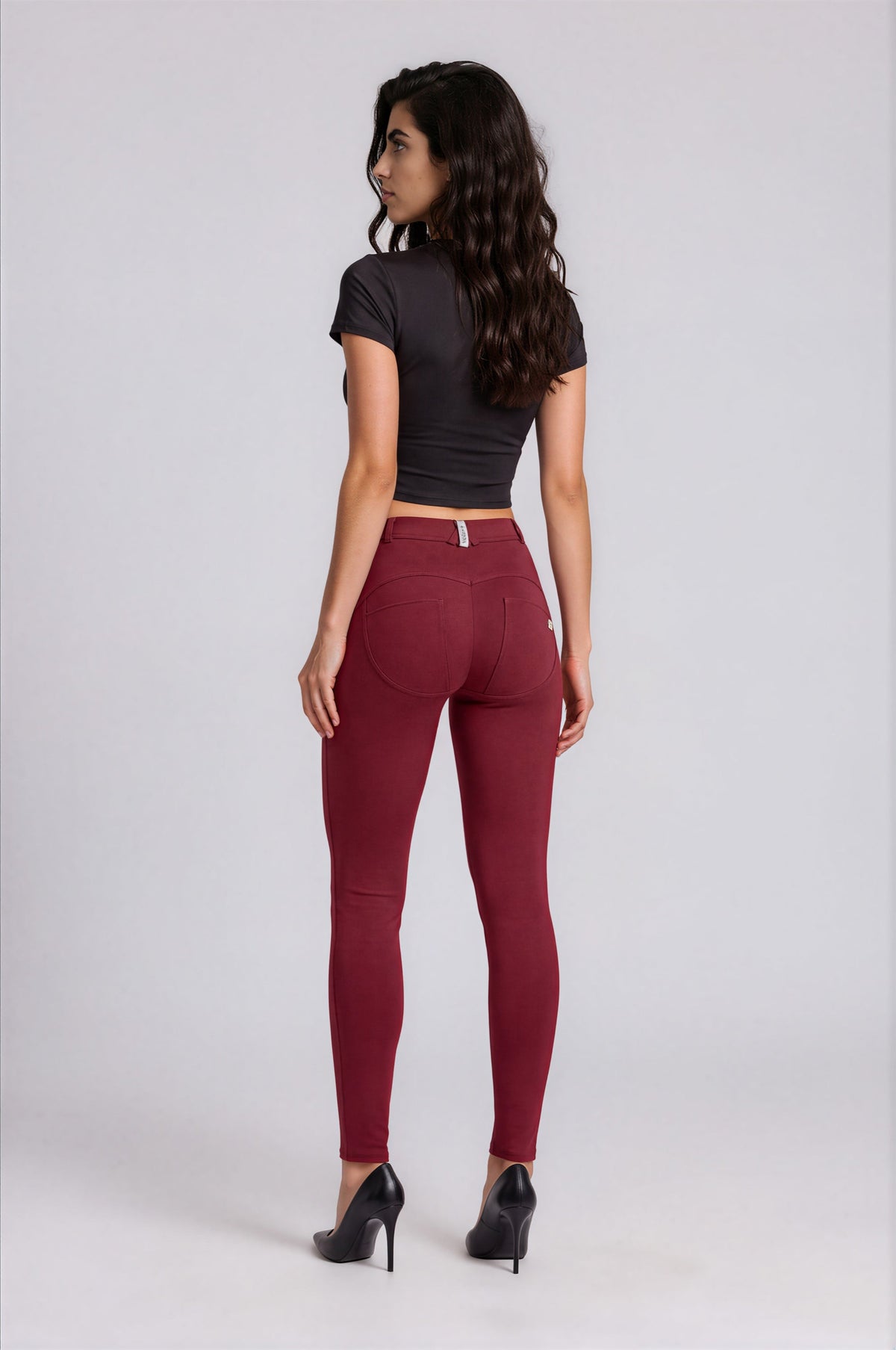 WR.UP Push-Up Regular Waist Skinny Pants - Cabernet Red